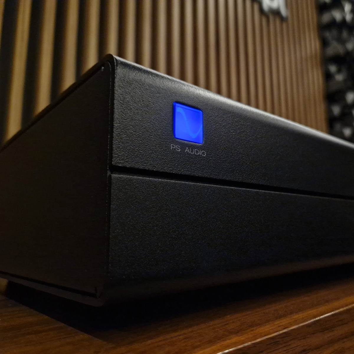 PS Audio Stellar M1200 Mono Amplifiers