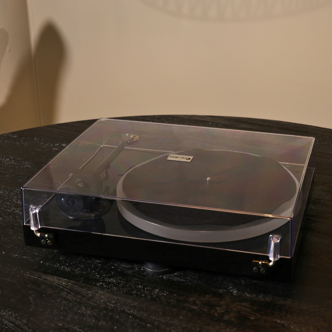 Pro-Ject X1 Turntable TRADE-IN