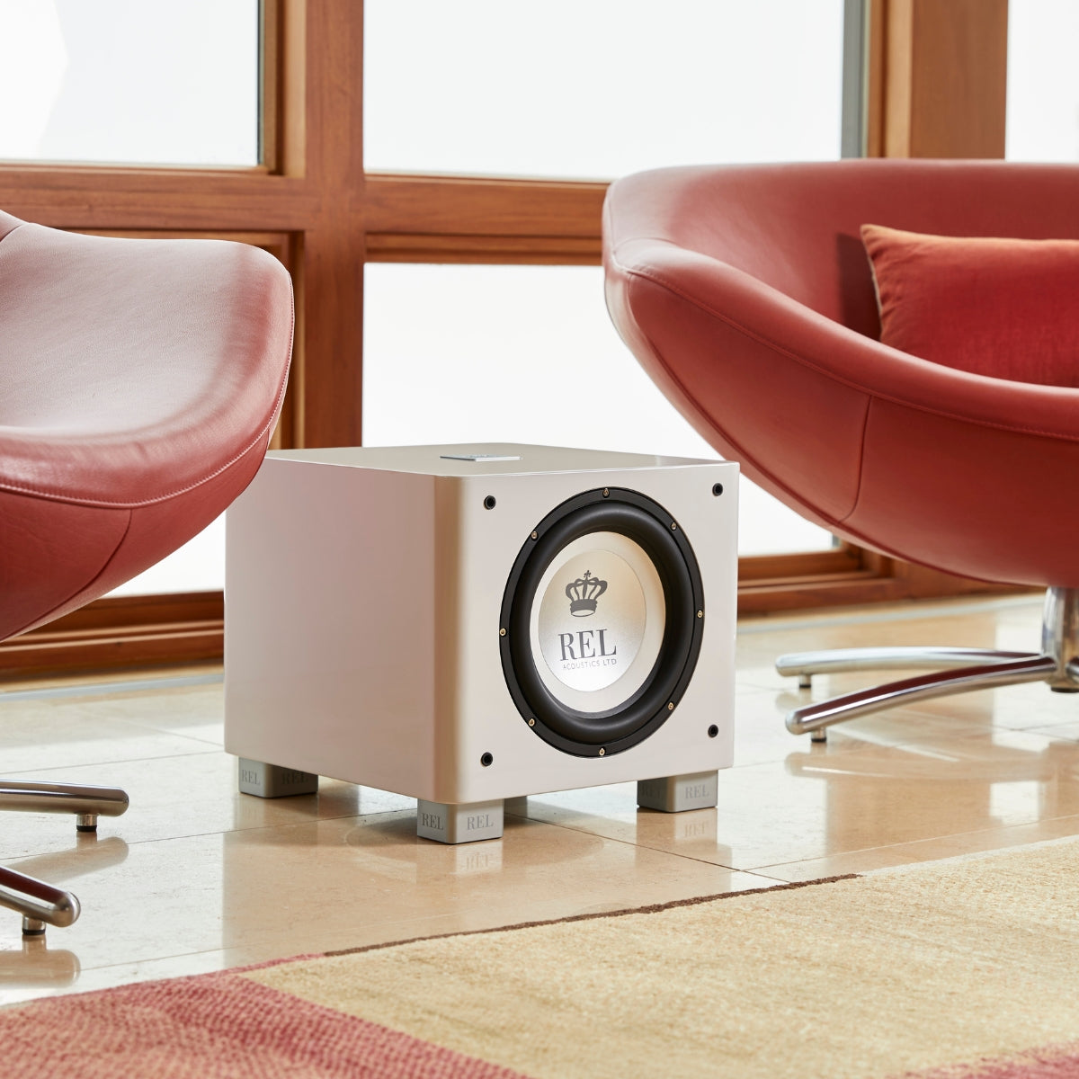 REL T9X 10" subwoofer #colour_high gloss white