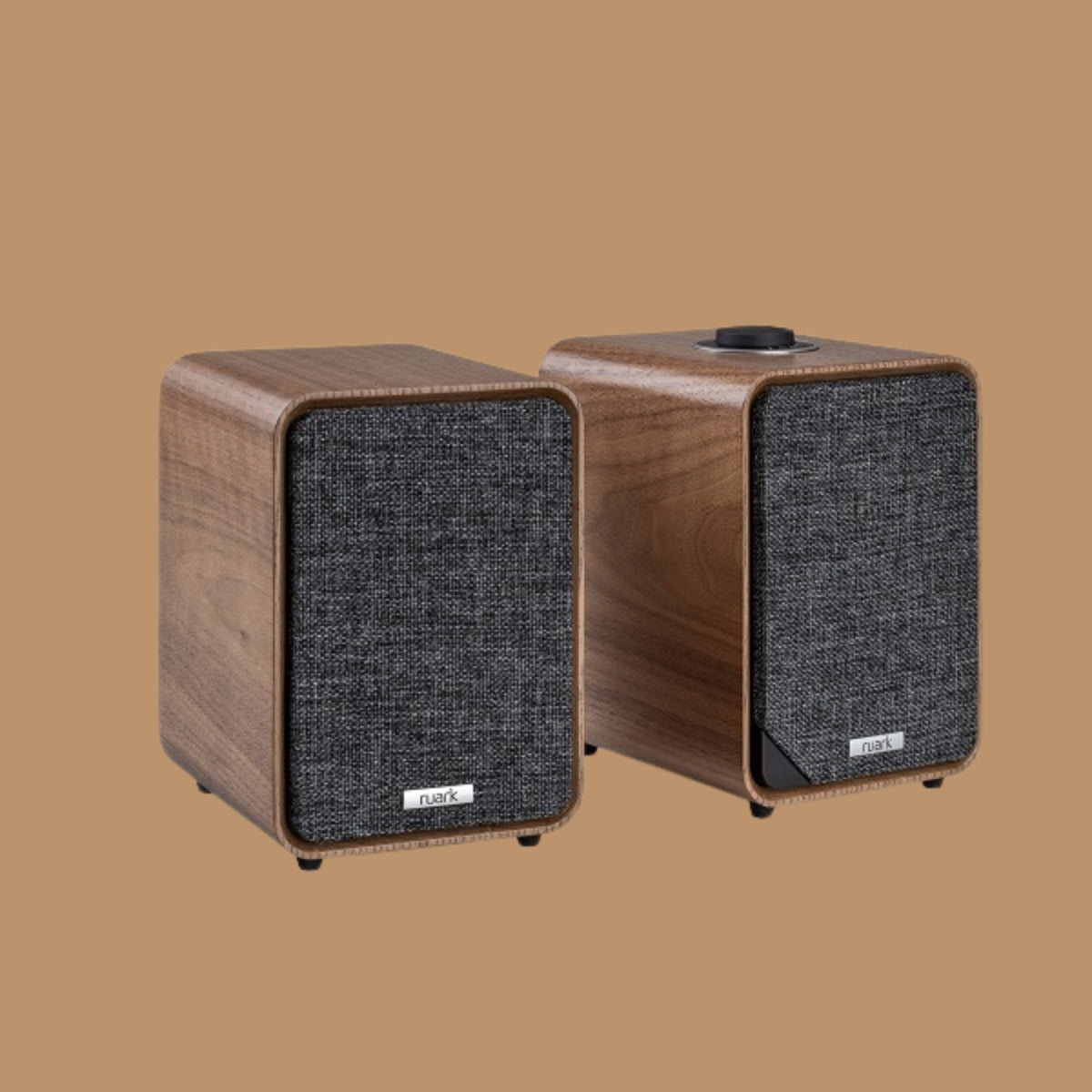 Ruark Pack 1 – MR1 MK3 Desktop Speakers, RS1 Subwoofer & Rega Planar 1 Plus Turntable