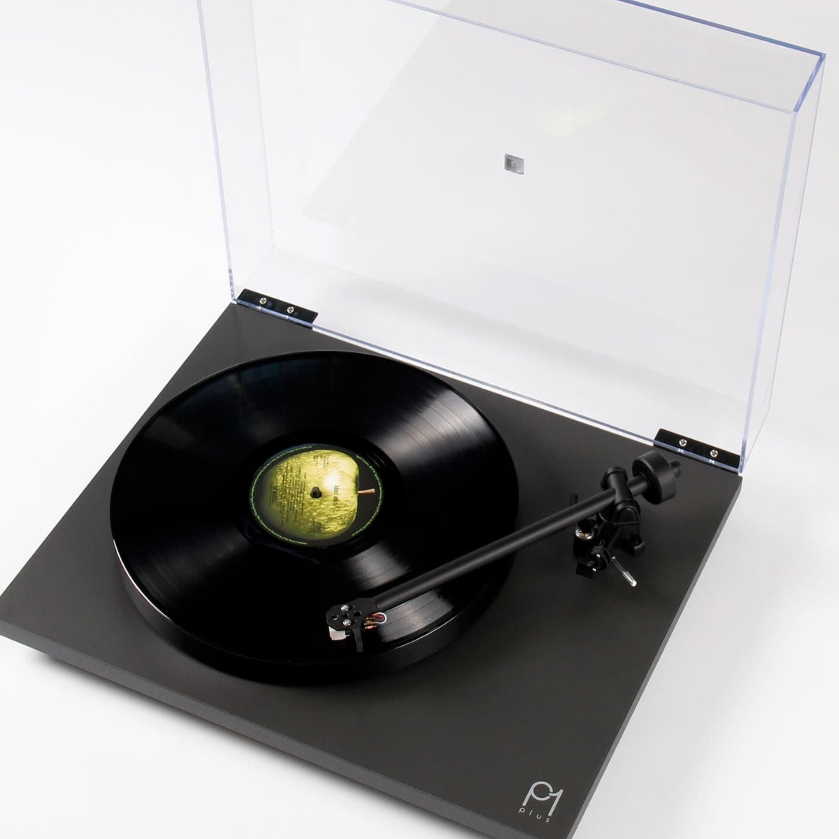 Ruark Pack 1 – MR1 MK3 Desktop Speakers, RS1 Subwoofer & Rega Planar 1 Plus Turntable