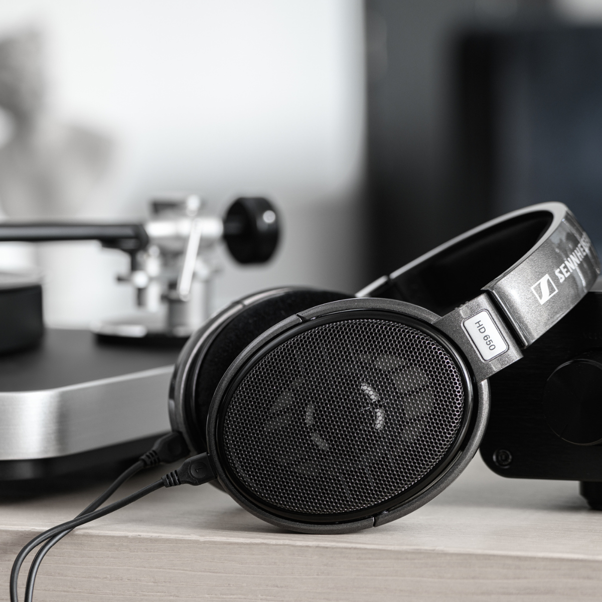 Sennheiser HD 650 Open Back Headphones