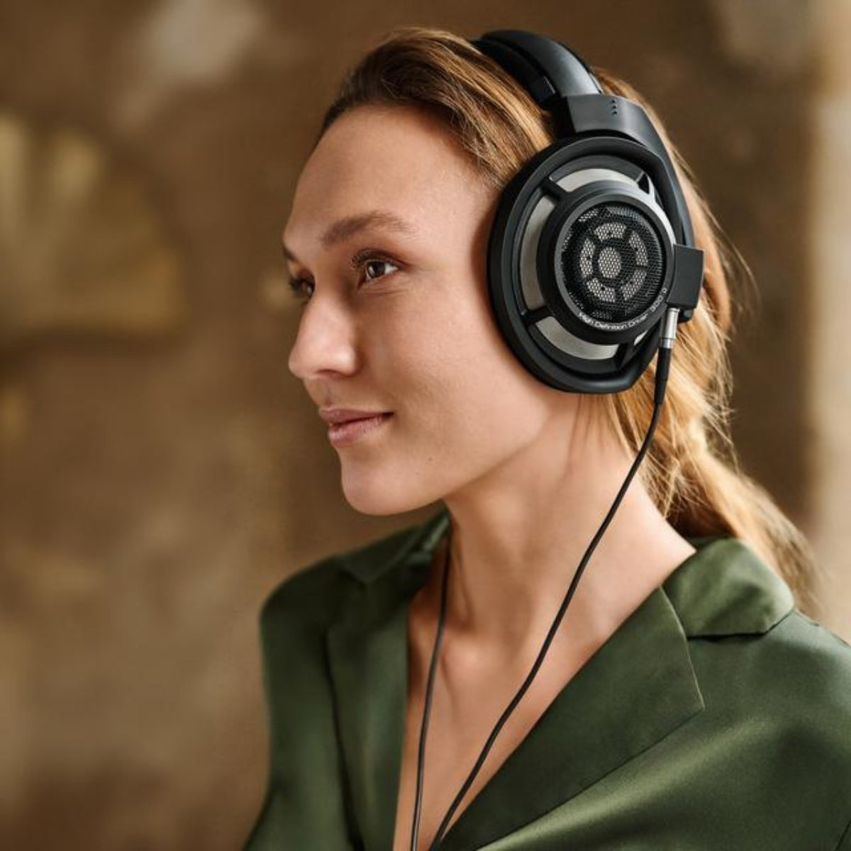 Sennheiser HD 800 S Open Back Over Ear Wired Audiophile Headphones