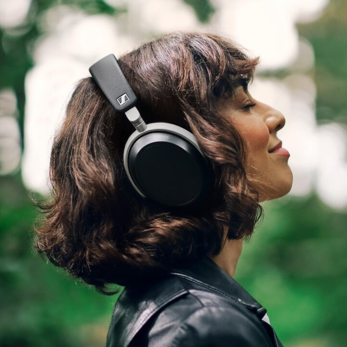 Sennheiser HDB 630 Wireless Over Ear Headphones