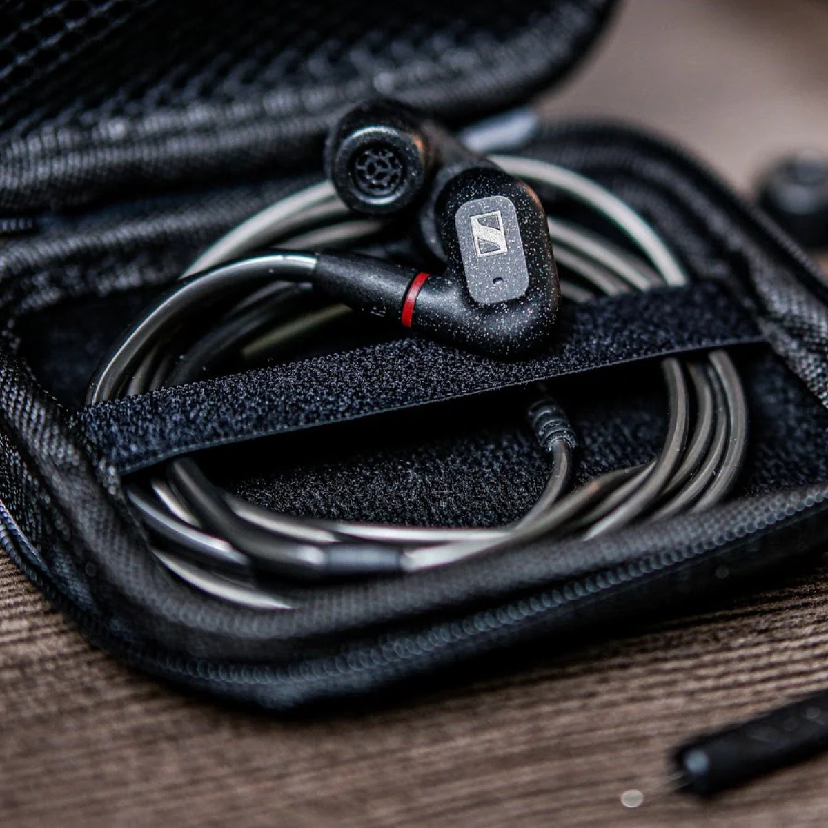 Sennheiser IE 300 In Ear Headphones | Sennheiser