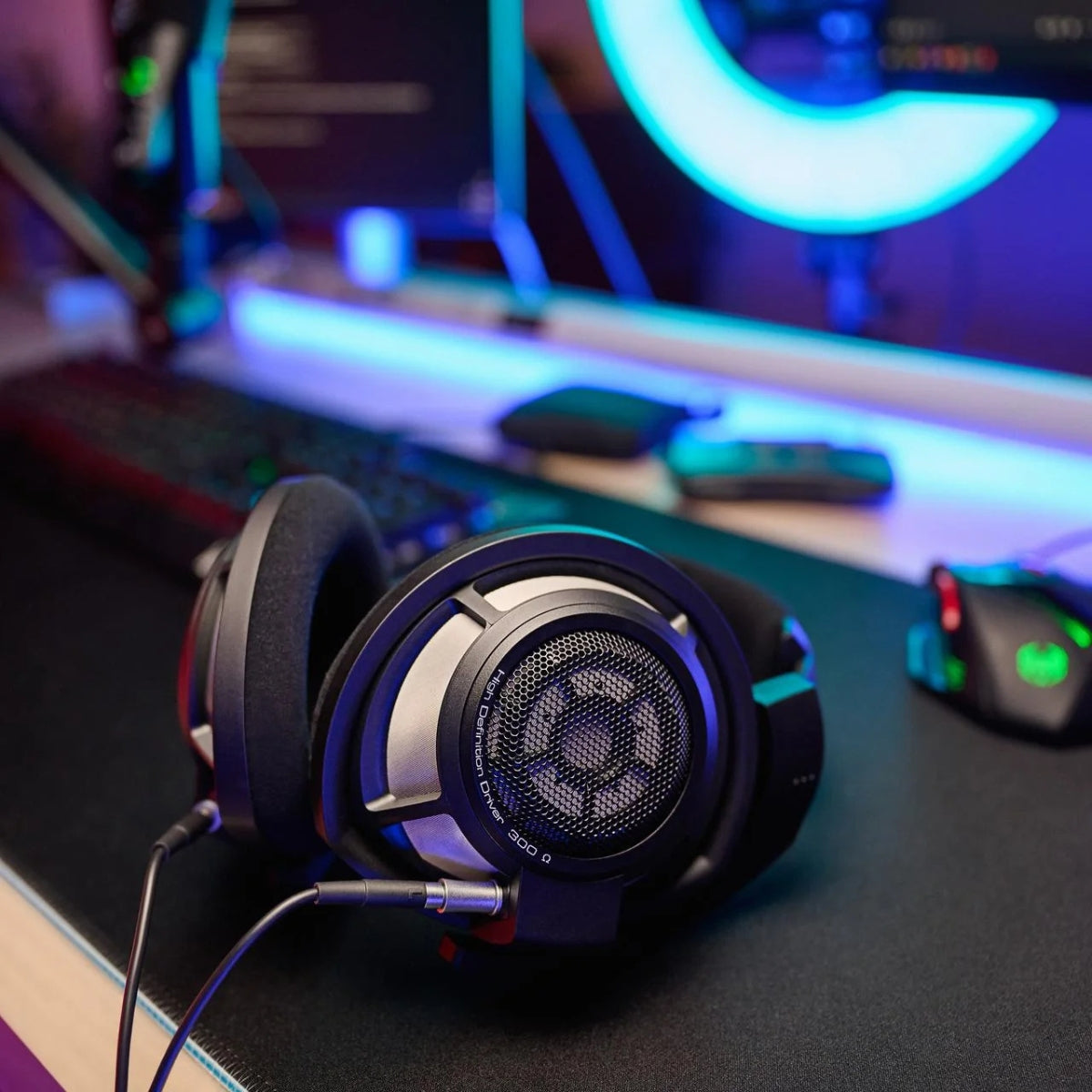 Sennheiser HD 800 S Open Back Over Ear Wired Audiophile Headphones
