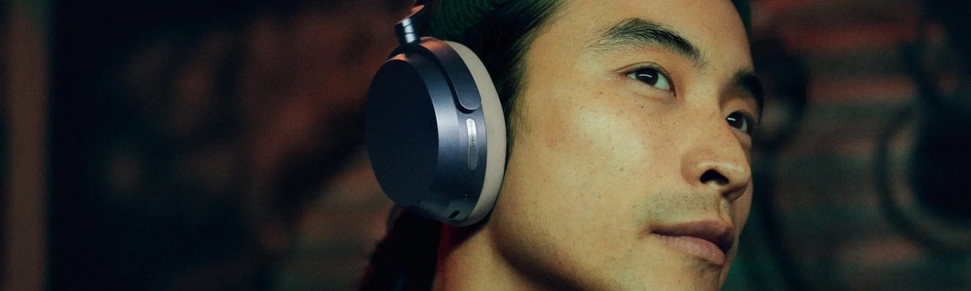 Sennheiser Momentum 5 Wireless Over-ear Headphones