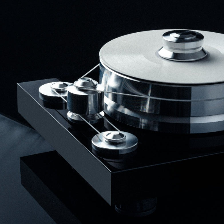 Pro-Ject Signature 12 Turntable