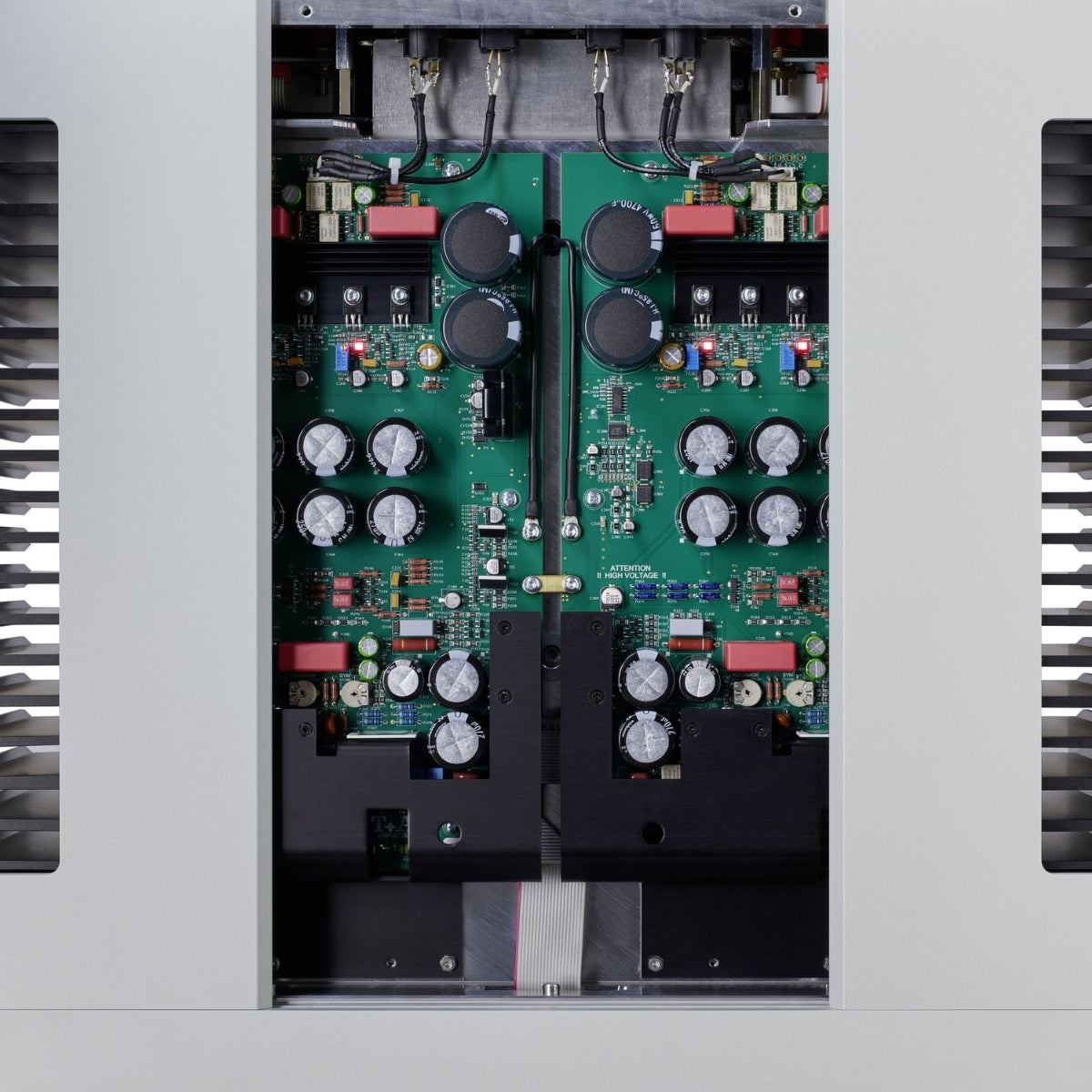 T+A A 3100 HV Reference Stereo Power Amplifier