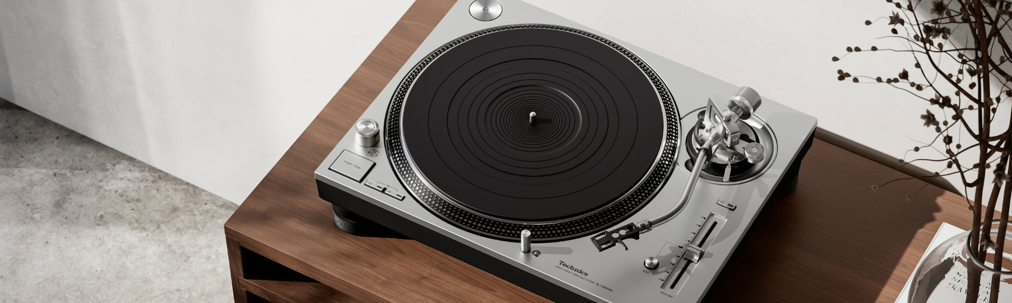 Technics SL-1200GR2 Grand Class Direct Drive Turntable