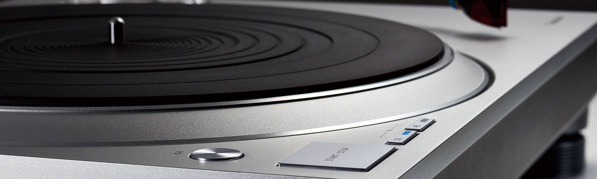 Technics SL-1500C Direct Drive Turntable
