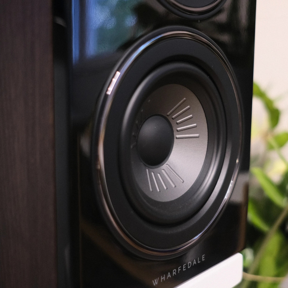 Wharfedale Diamond 12.1i Bookshelf Speaker | Wharfedale