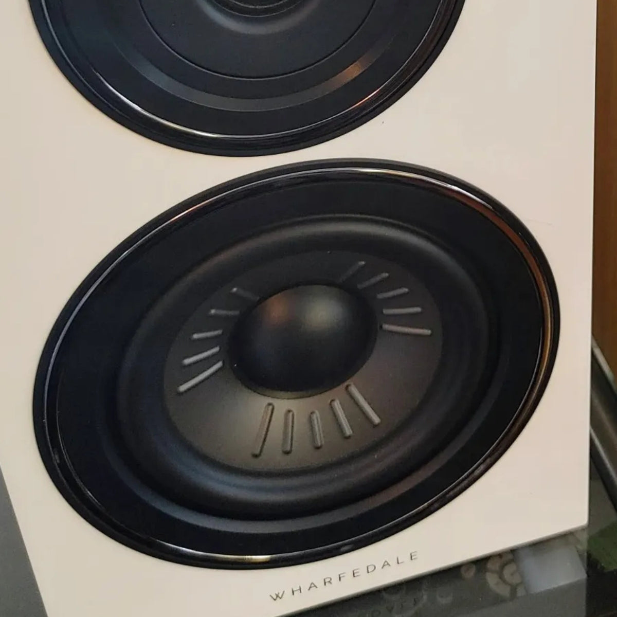 Wharfedale Diamond 12.2i Bookshelf Speaker