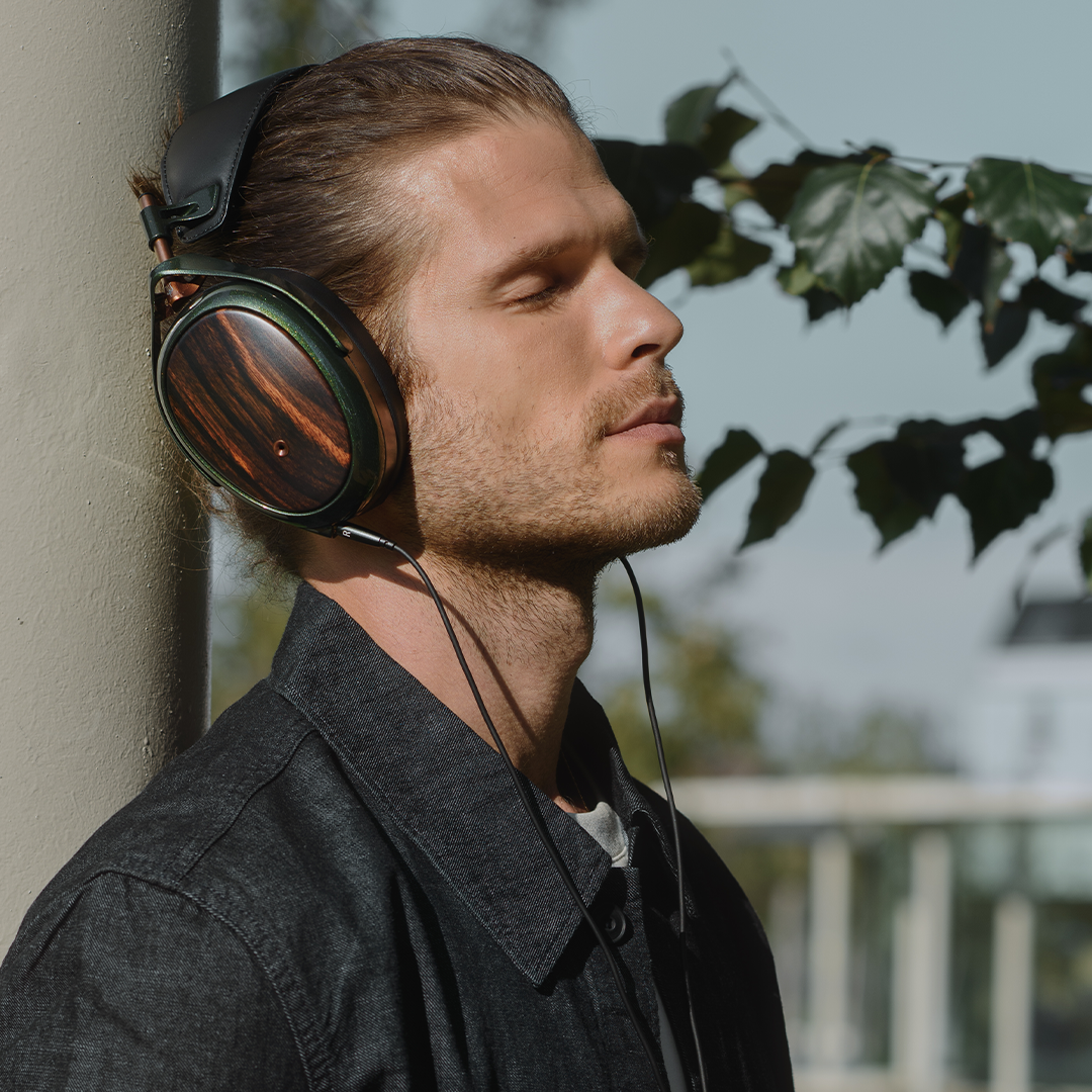 Meze Strada Closed Back Headphones